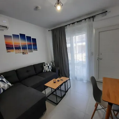 Kalofas Amaryllis Apartment Ofrinion